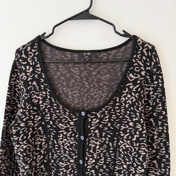 Y2K Leopard Print Knit Sweater Dress Long Sleeve Button Front Brown Mob Wife M - Picture 8 of 8